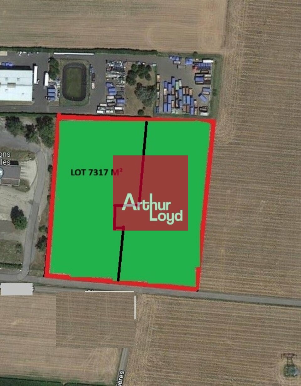 PONT DU CHATEAU - A VENDRE TERRAIN 7317  M² -   