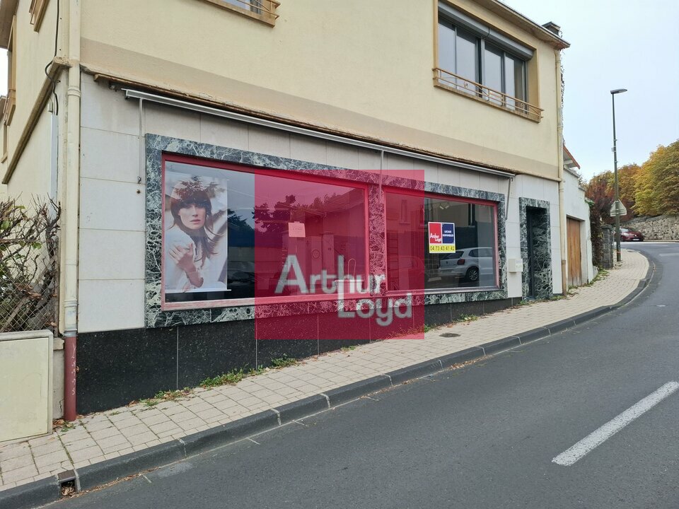 LOCAL COMMERCIAL A LOUER 127 m² CHAMALIERES