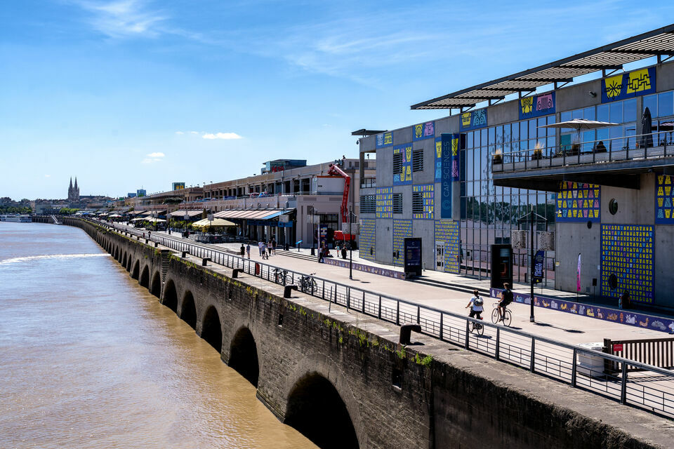 Quai des Chartrons - Vente de murs libres - Bordeaux 