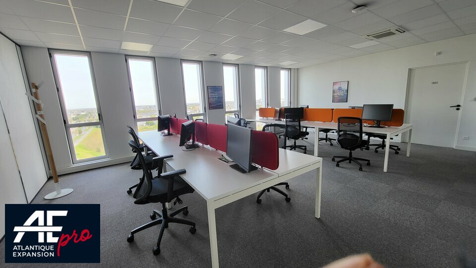 BUREAUX ENTREE DE VILLE à LOUER