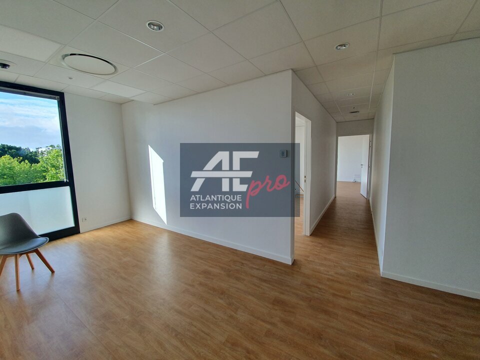 BUREAUX à LOUER