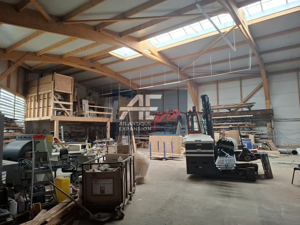LOCAL D’ACTIVITE – ENTREPOT – à VENDRE