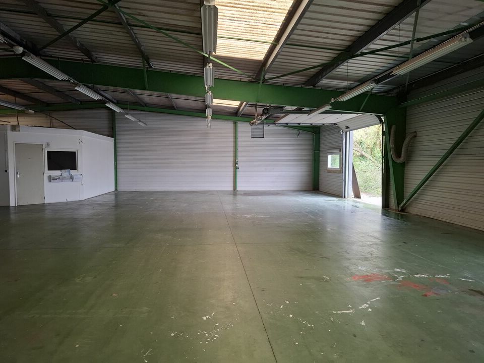 ENTREPOT – ATELIER – BUREAUX à LOUER