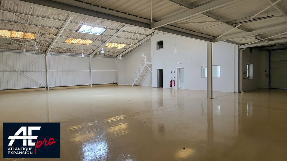 LOCAL D’ACTIVITE – ENTREPÔT à VENDRE