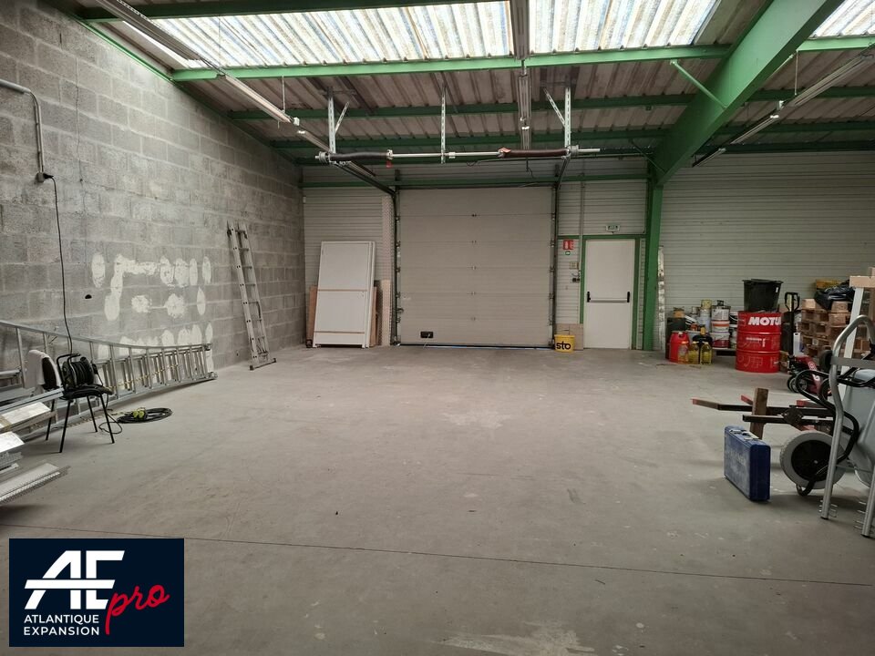ENTREPOT – ATELIER – BUREAUX à LOUER