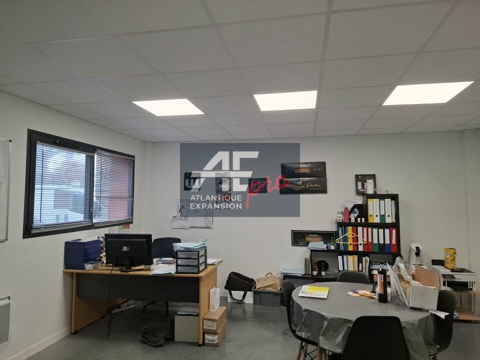 LOCAL D’ACTIVITE – ENTREPOT – à LOUER