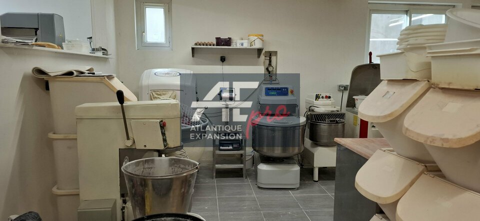 LOCAL COMMERCIAL à CEDER