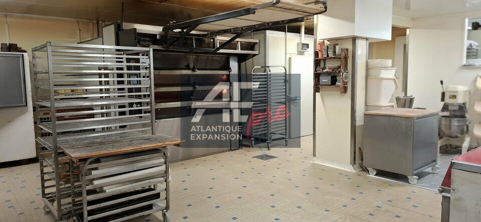 LOCAL COMMERCIAL à CEDER