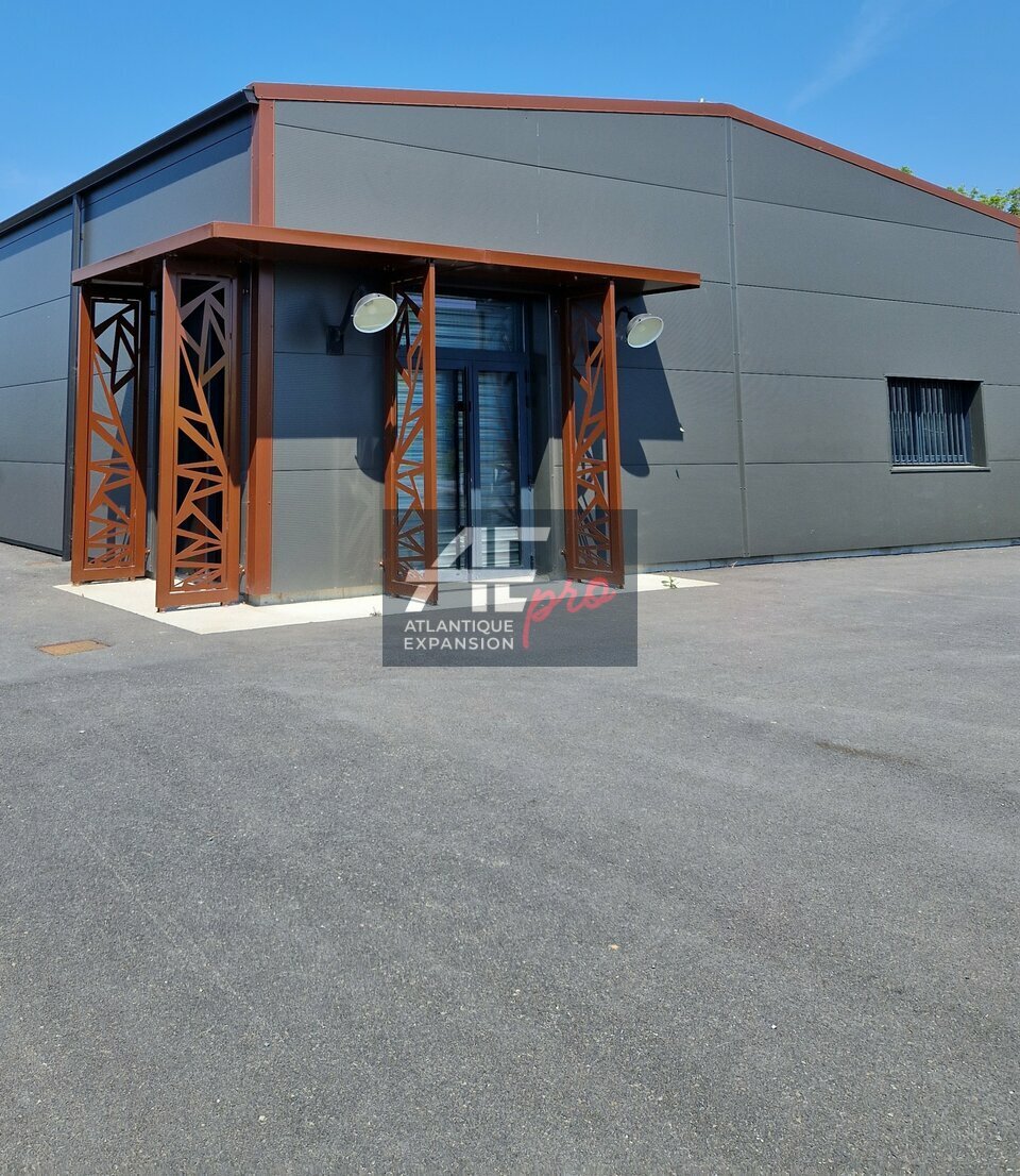 A LOUER LOCAL D'ACTIVITE - SHOW ROOM 