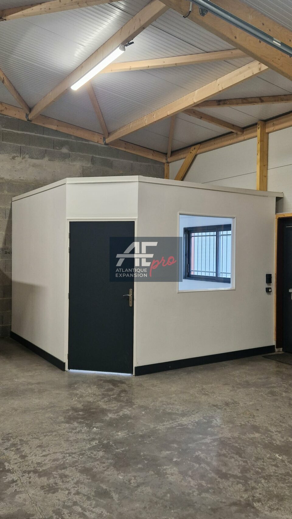 LOCAL D’ACTIVITE – ENTREPÔT à LOUER