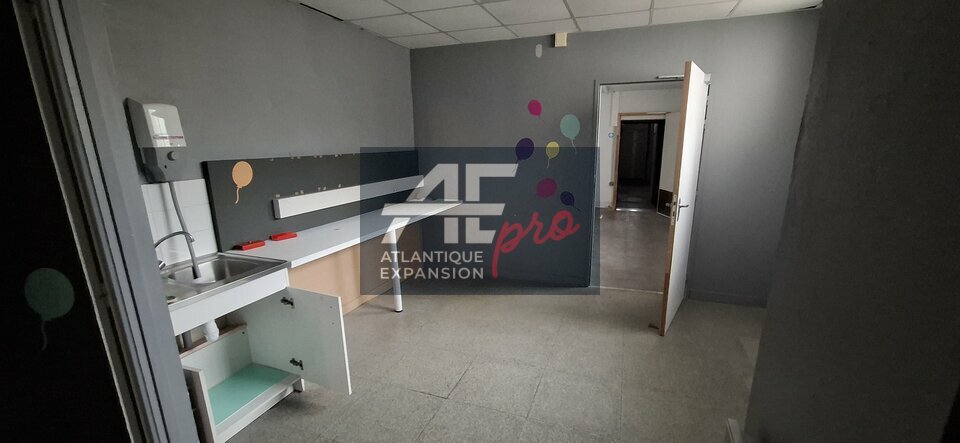 LOCAL COMMERCIAL à LOUER