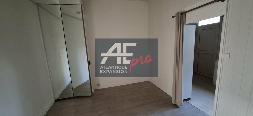 LOCAL COMMERCIAL à LOUER