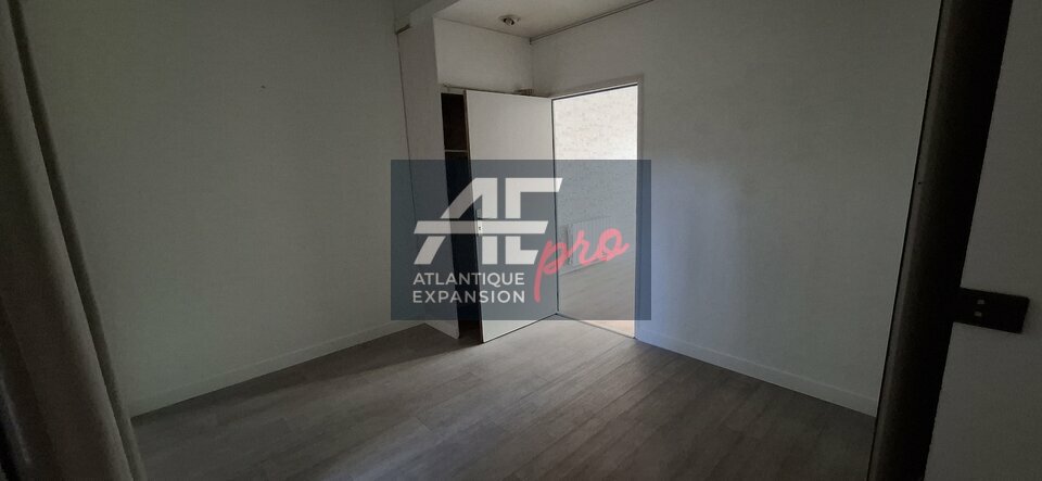 LOCAL COMMERCIAL à LOUER