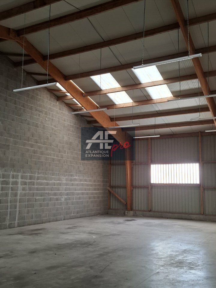 LOCAL D’ACTIVITE – ENTREPOT – à LOUER