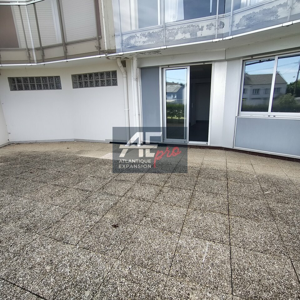LOCAL COMMERCIAL à VENDRE