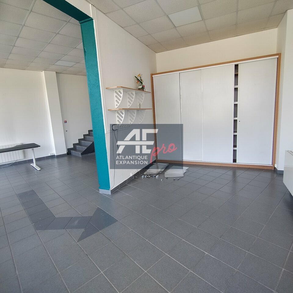 LOCAL COMMERCIAL à VENDRE