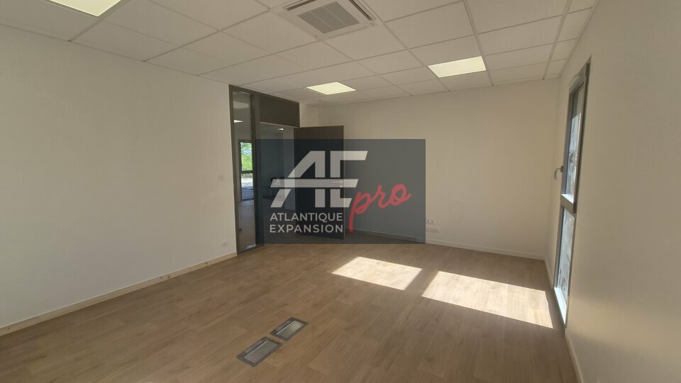 BUREAUX à LOUER
