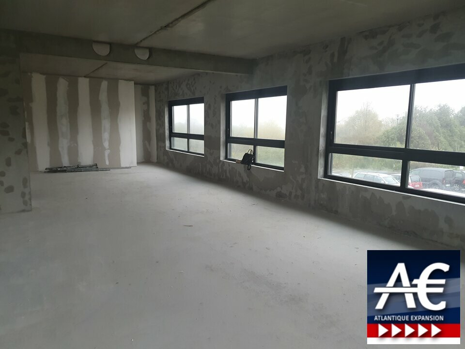 A VENDRE  RDC PLATEAU  DE BUREAUX