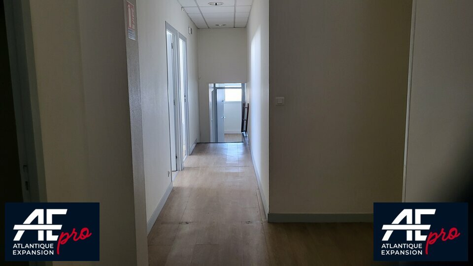 BUREAUX/LOCAL COMMERCIAL à LOUER