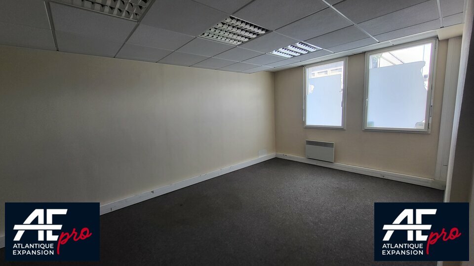 BUREAUX/LOCAL COMMERCIAL à LOUER