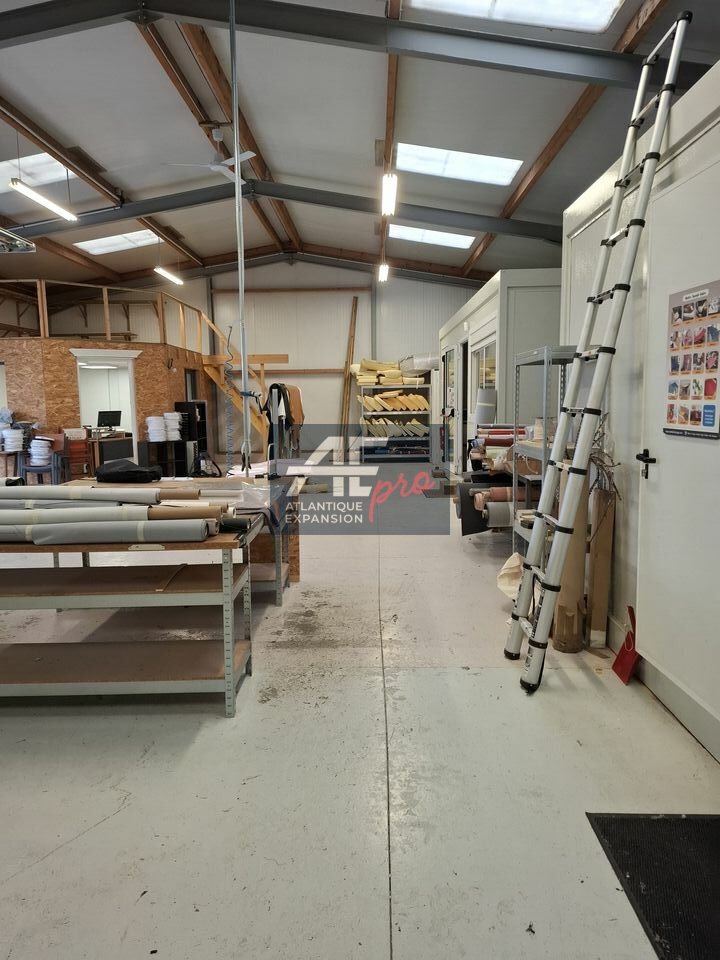 LOCAL D’ACTIVITE – ENTREPOT – à VENDRE