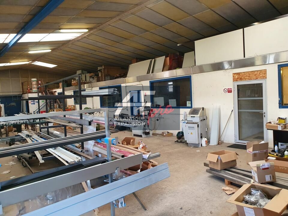 LOCAL D’ACTIVITE – ENTREPOT – à LOUER