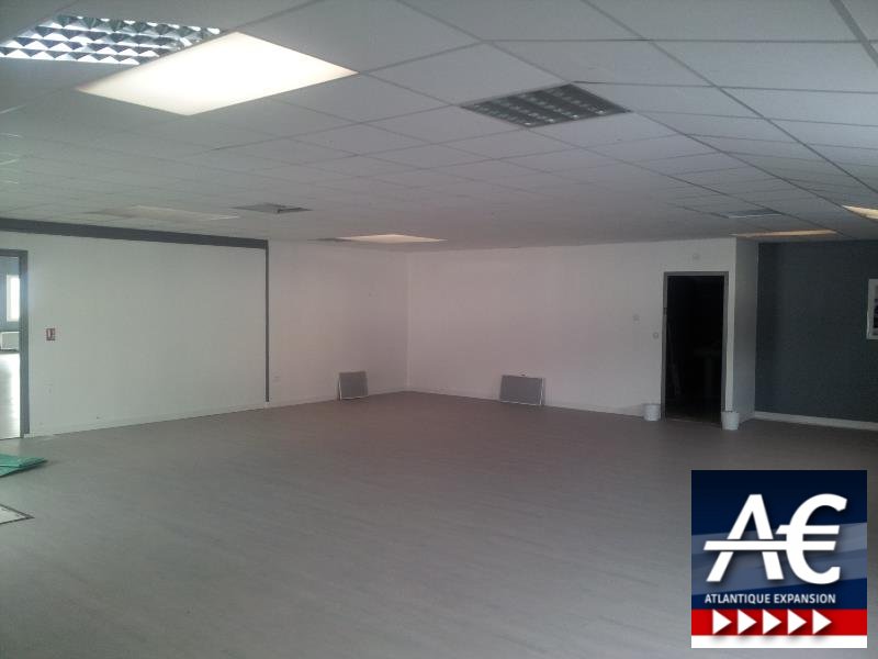 A LOUER BUREAUX GRANDE SURFACE CENTRE VILLE
