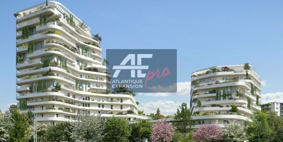 LOCAL COMMERCIAL à VENDRE