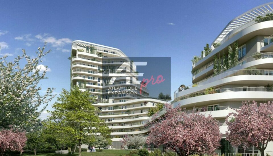 LOCAL COMMERCIAL à VENDRE