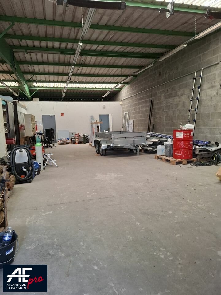 ENTREPOT – ATELIER – BUREAUX à LOUER