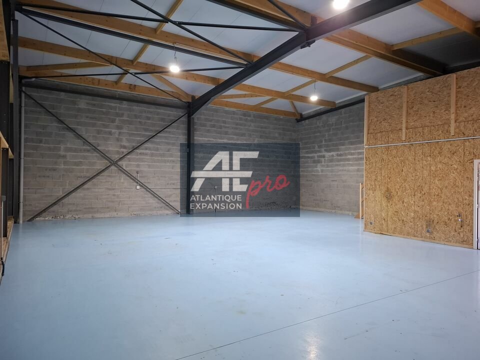 LOCAL D’ACTIVITE – ENTREPOT – à LOUER