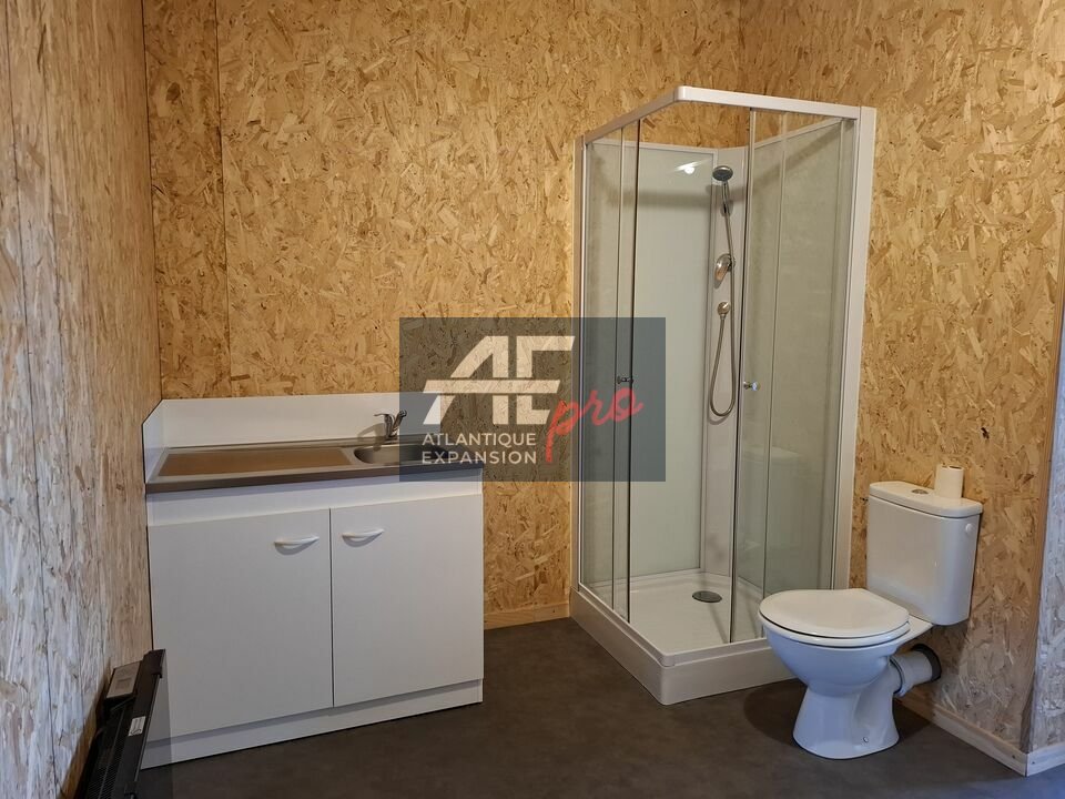 LOCAL D’ACTIVITE – ENTREPOT – à LOUER