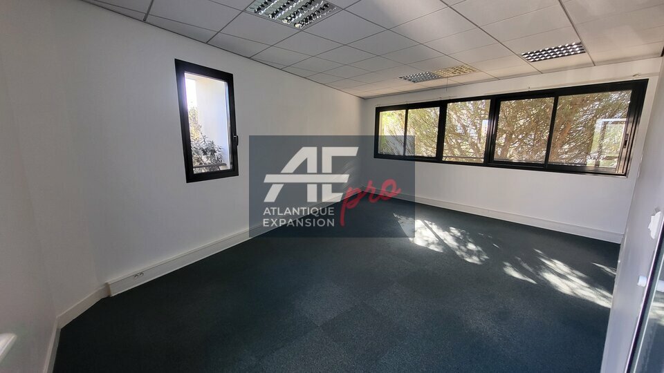 BUREAUX à LOUER