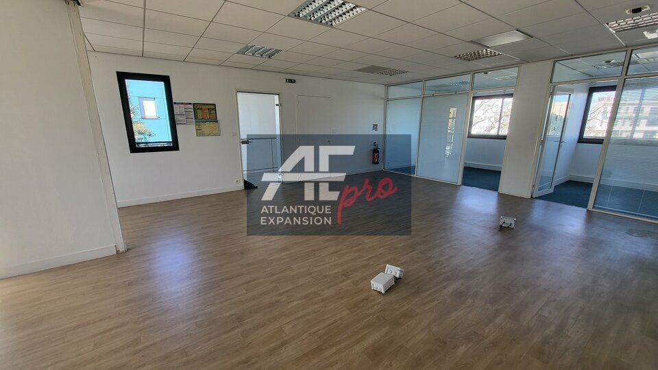 BUREAUX à LOUER