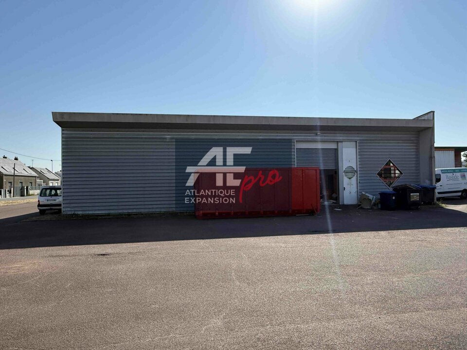 LOCAL COMMERCIAL à LOUER