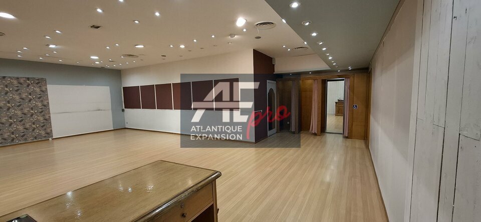LOCAL COMMERCIAL à LOUER