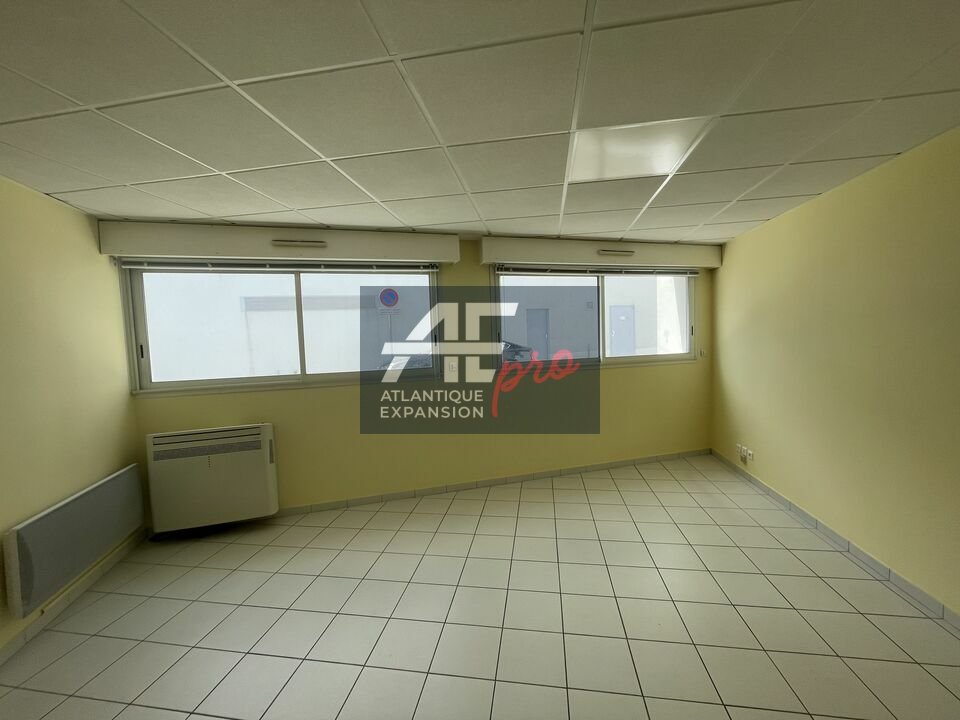 LOCAL PROFESSIONNEL  à VENDRE