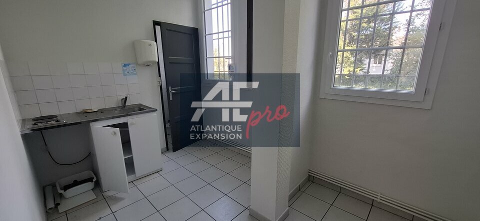 LOCAL COMMERCIAL à LOUER
