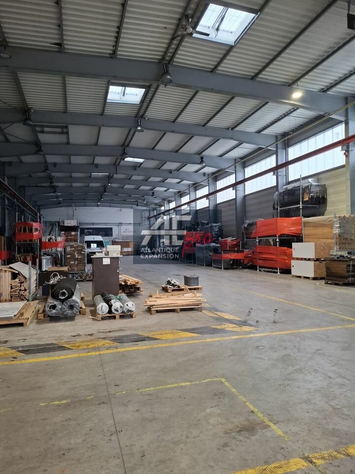 LOCAL D’ACTIVITE – ENTREPOT – à LOUER