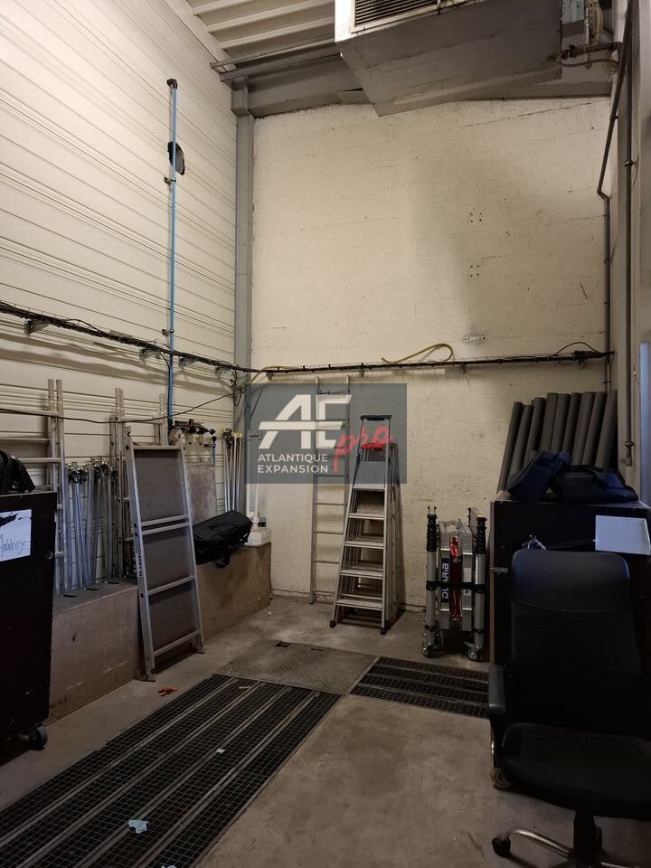 LOCAL D’ACTIVITE – ENTREPOT – à LOUER