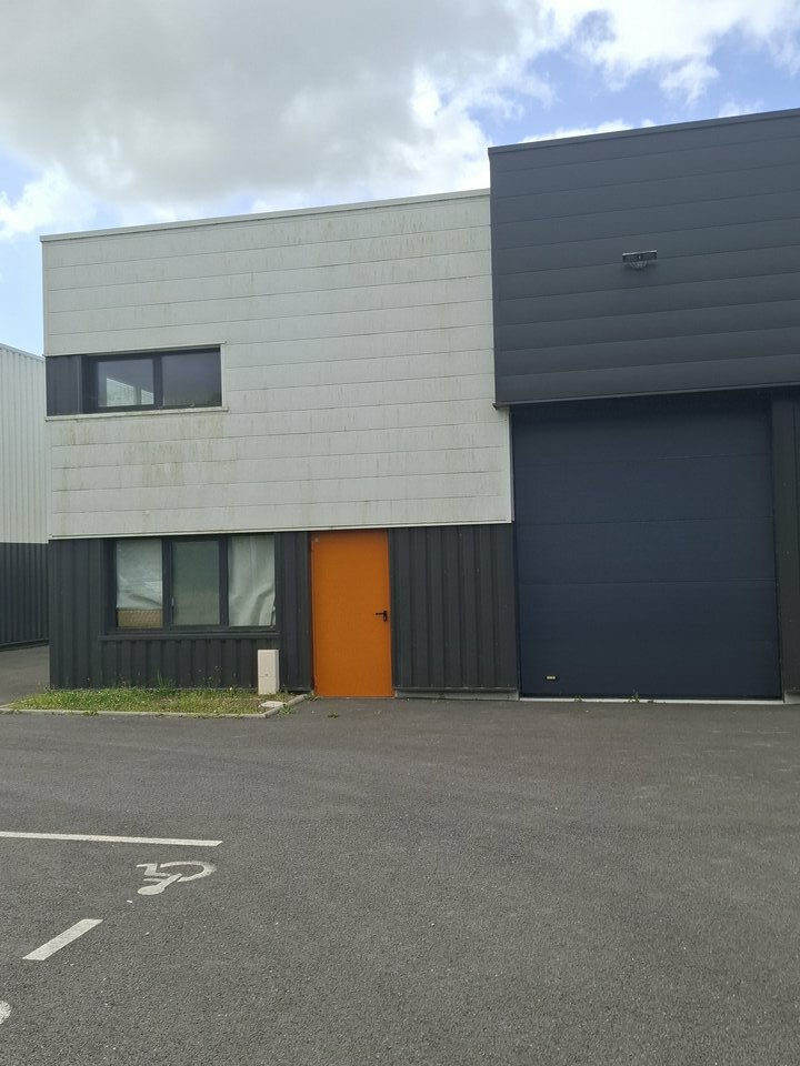 ENTREPOT – ATELIER à LOUER