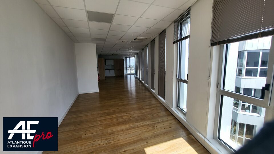 BUREAUX ENTREE DE VILLE à LOUER