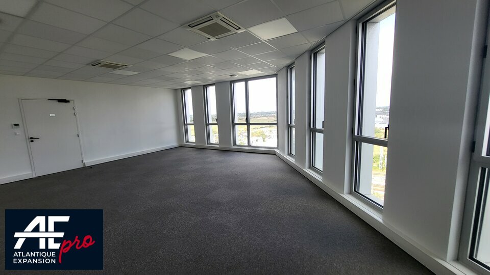 BUREAUX ENTREE DE VILLE à LOUER