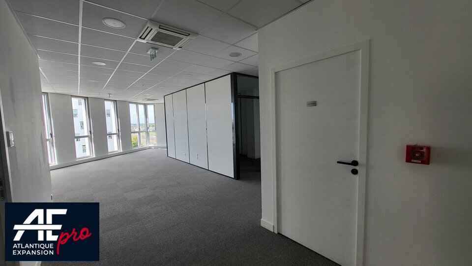 BUREAUX ENTREE DE VILLE à LOUER