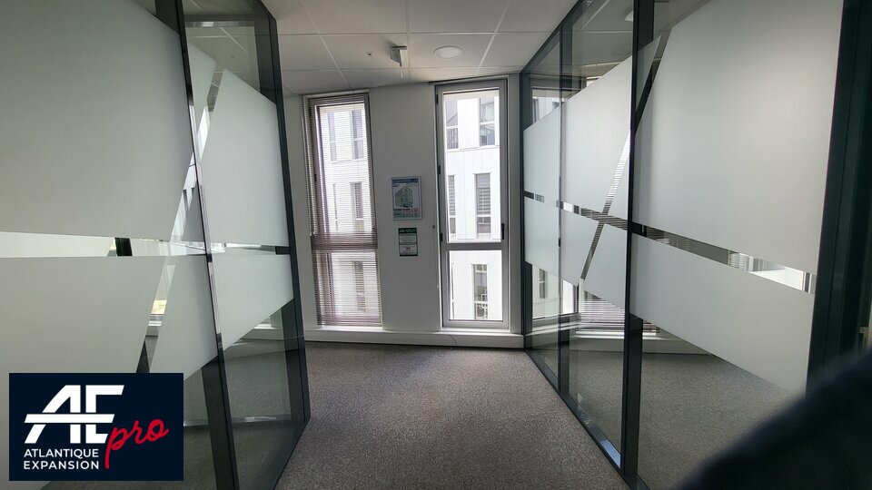 BUREAUX ENTREE DE VILLE à LOUER