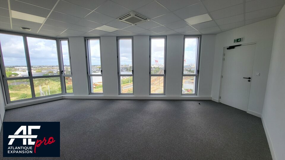 BUREAUX ENTREE DE VILLE à LOUER