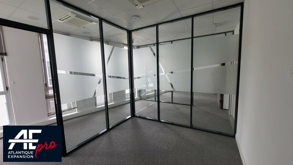 BUREAUX ENTREE DE VILLE à LOUER