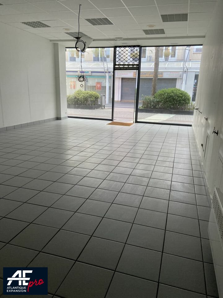 LOCAL COMMERCIAL à LOUER