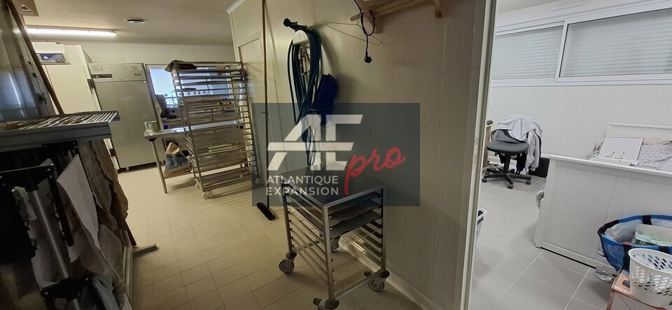 FONDS DE COMMERCE à CEDER