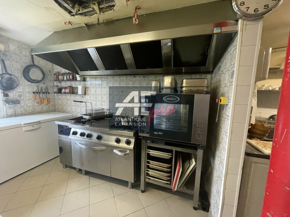 FONDS DE COMMERCE à CEDER